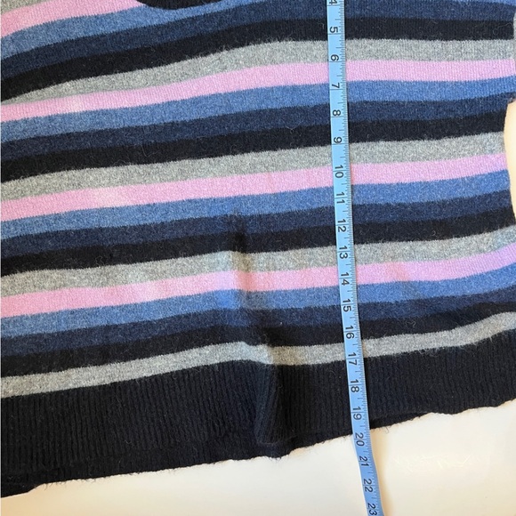 Madewell Striped Cardiff Cropped Sweater in Coziest Yarn - Picture 9 of 9